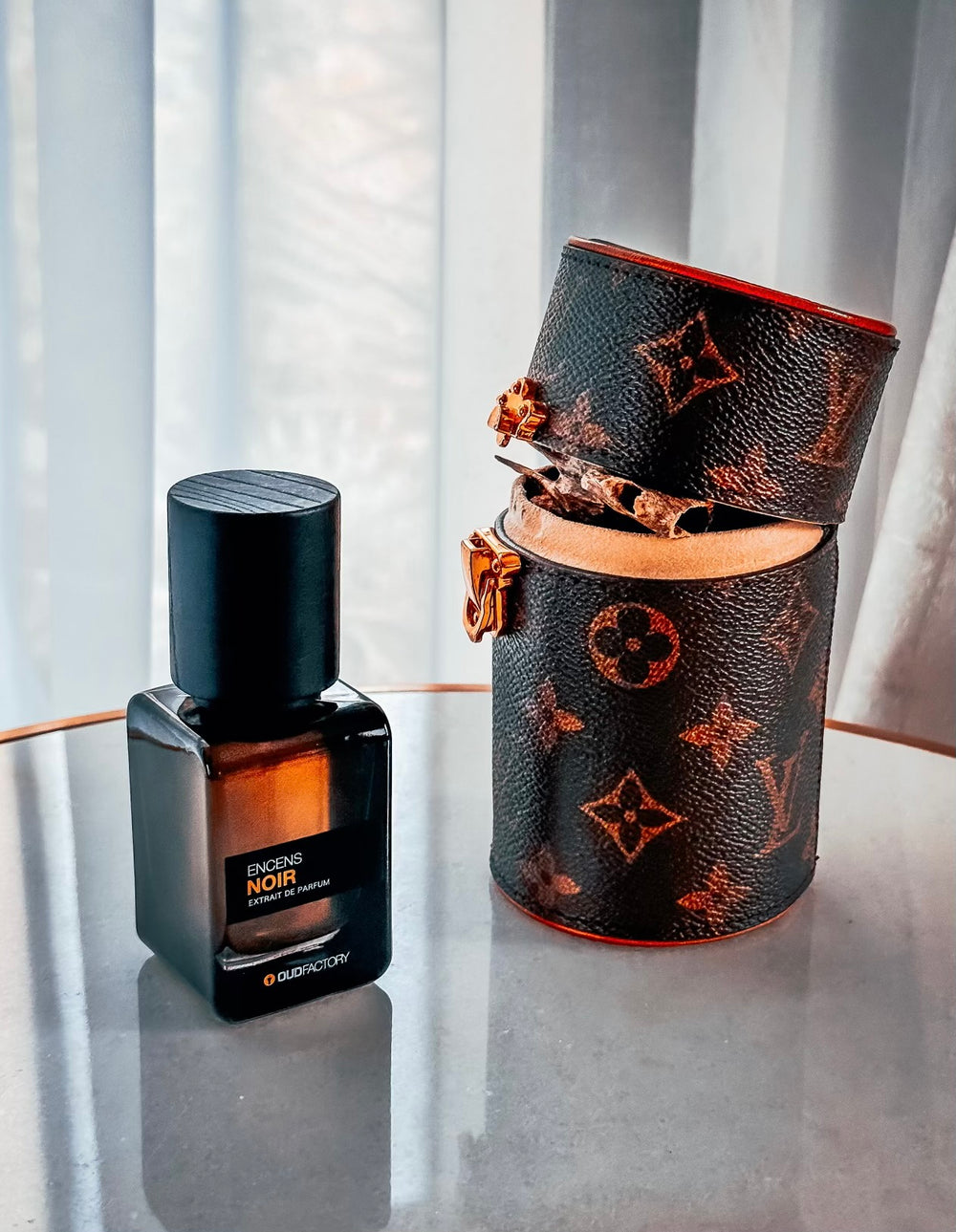 عطر إنسنس نوار